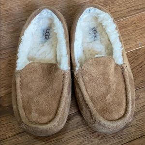 Ugg boys slippers